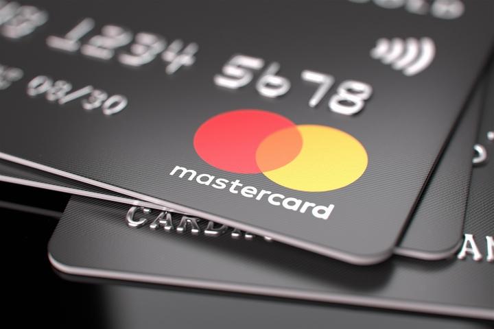 Mastercard Debit Card Chargebacks: Rules, Rights & Challenges