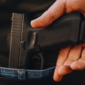 Active Shooter Training: REACT ● ESCAPE ● SURVIVE